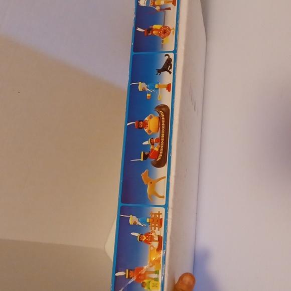 USED VINTAGE 1988 PLAYMOBILE  #3733 INDIAN VILLAGE WITH BOX - Picture 3 of 10